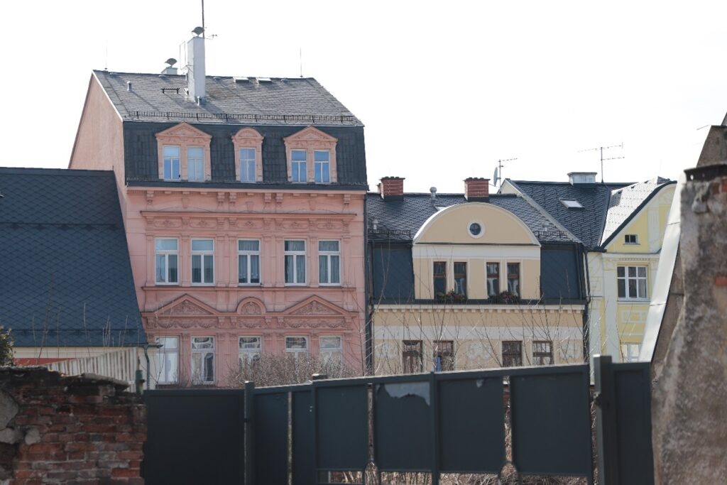 Ostrov - Bild 48