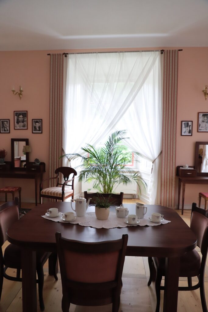 Schloss Bor - Bild 111