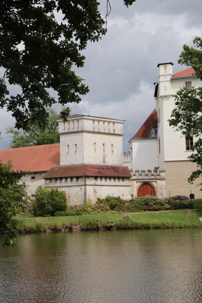 Schloss Bor - Bild 145